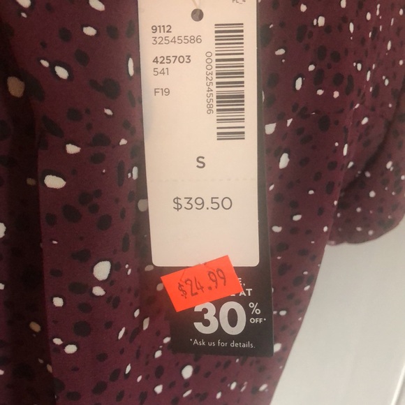 Ladies Reitmans Top - Size Small - Picture 6 of 7